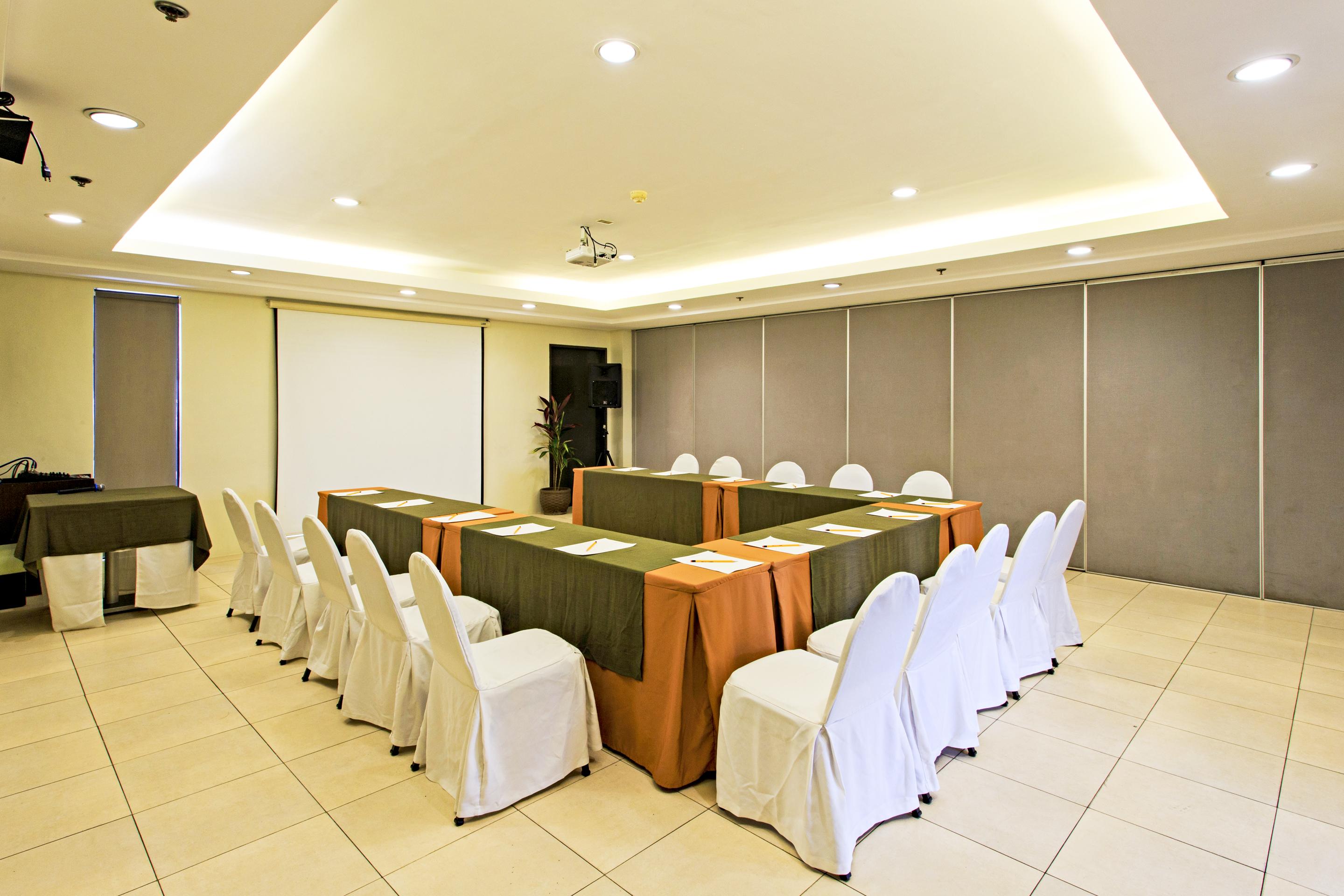 סבו Alpa City Suites Hotel מראה חיצוני תמונה