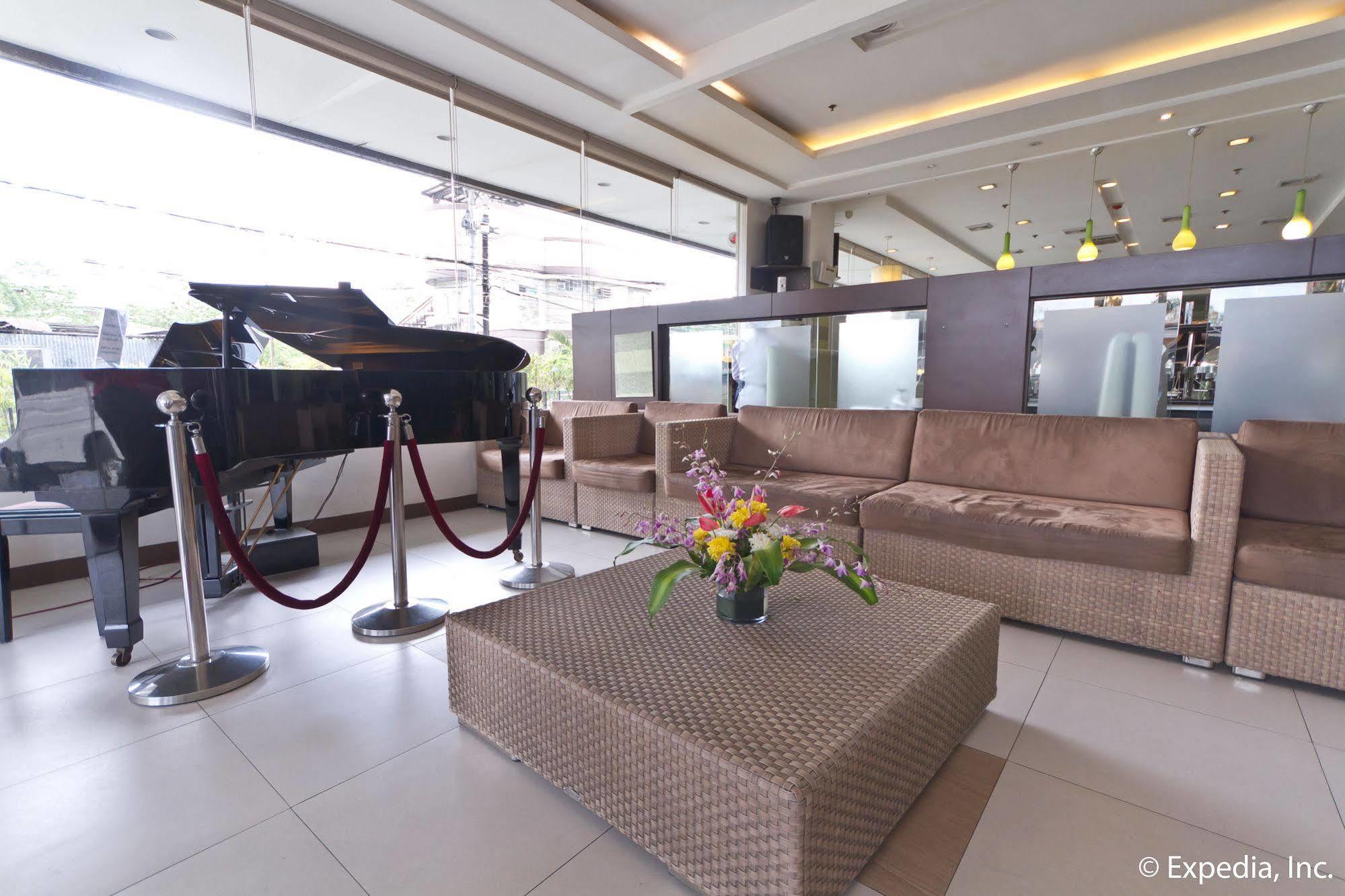 סבו Alpa City Suites Hotel מראה חיצוני תמונה