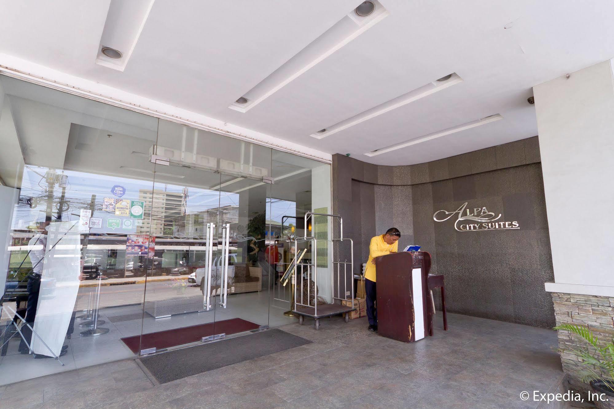 סבו Alpa City Suites Hotel מראה חיצוני תמונה